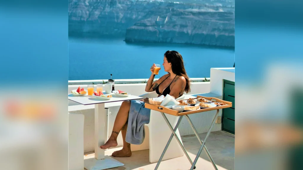 20 Unreal & Mind-Blowing Places Americans Visit