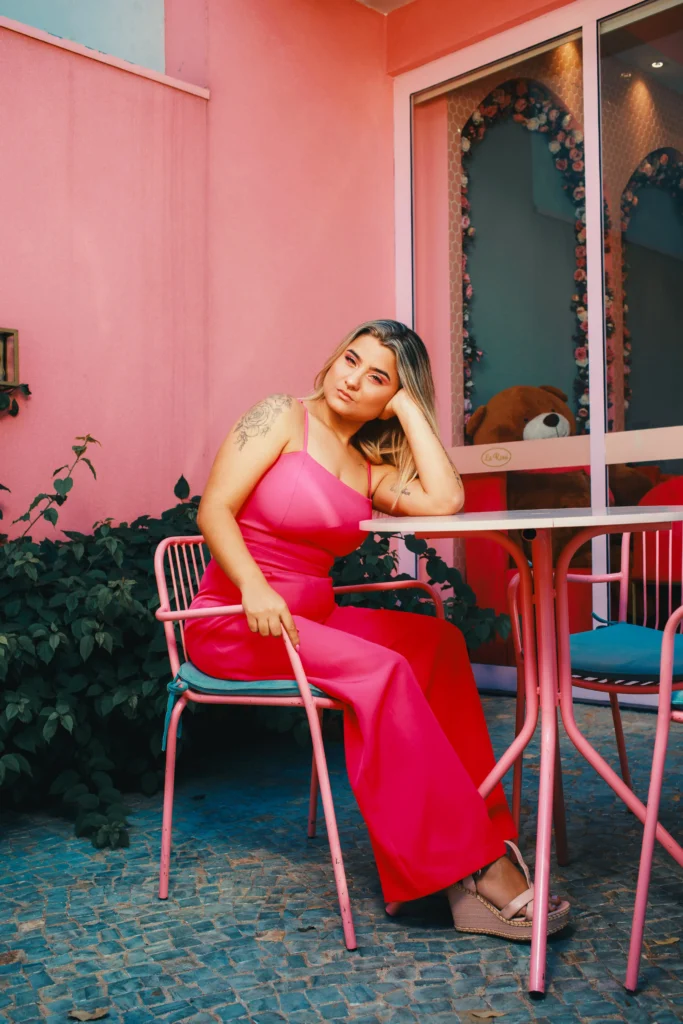 Girly fashion today often borrows from that editorial image